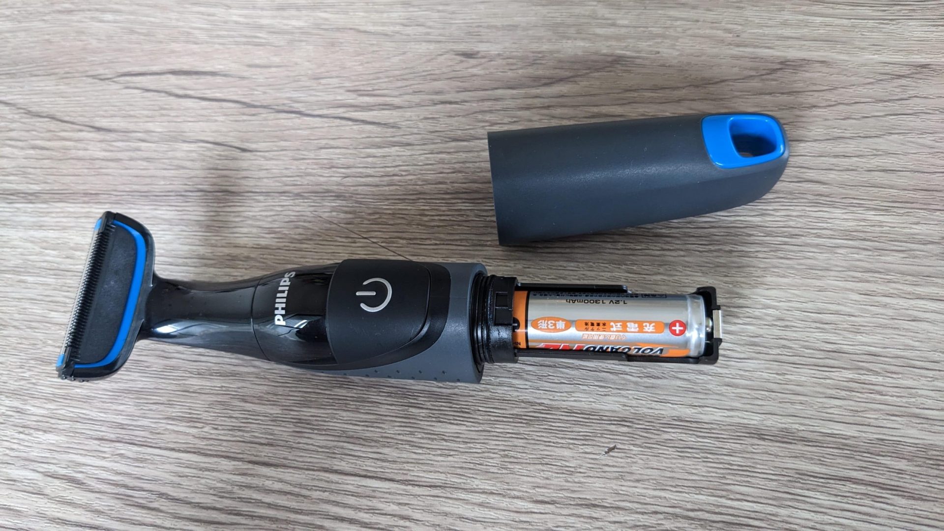 単三電池一本で最長約45分動いてくれるので、必要十分。